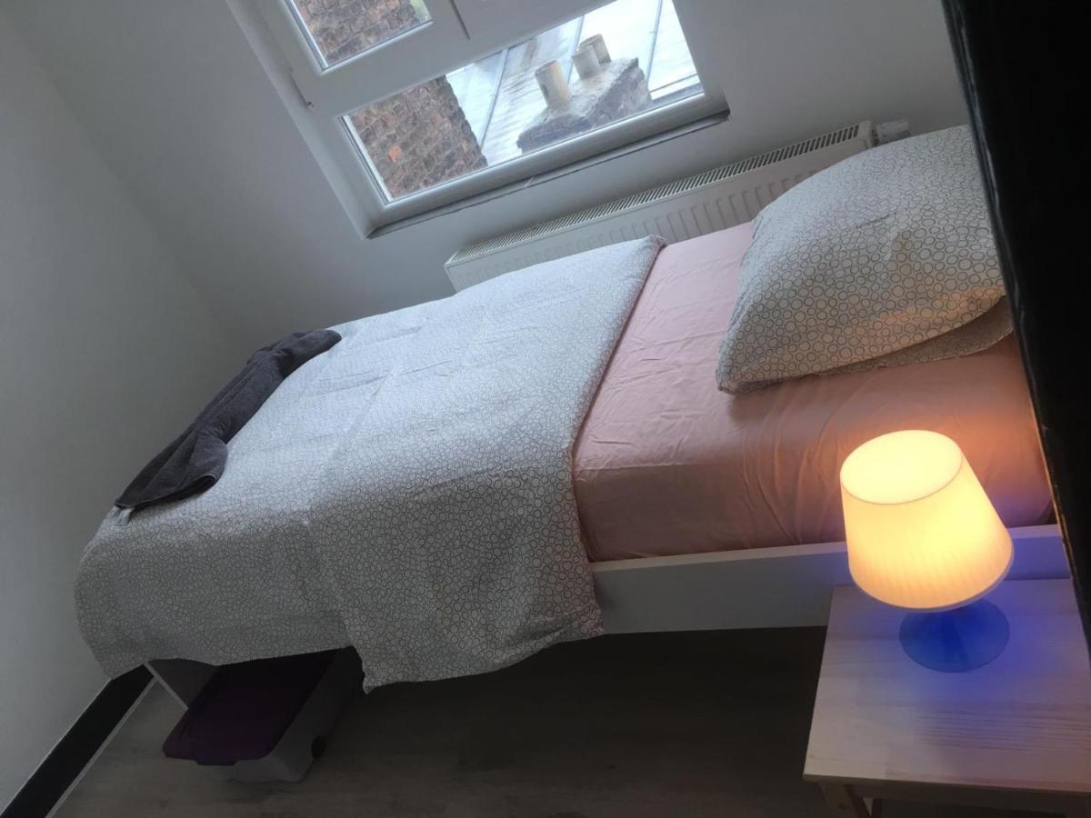 Chambre Simple Standard avec Salle de Bains Commune
